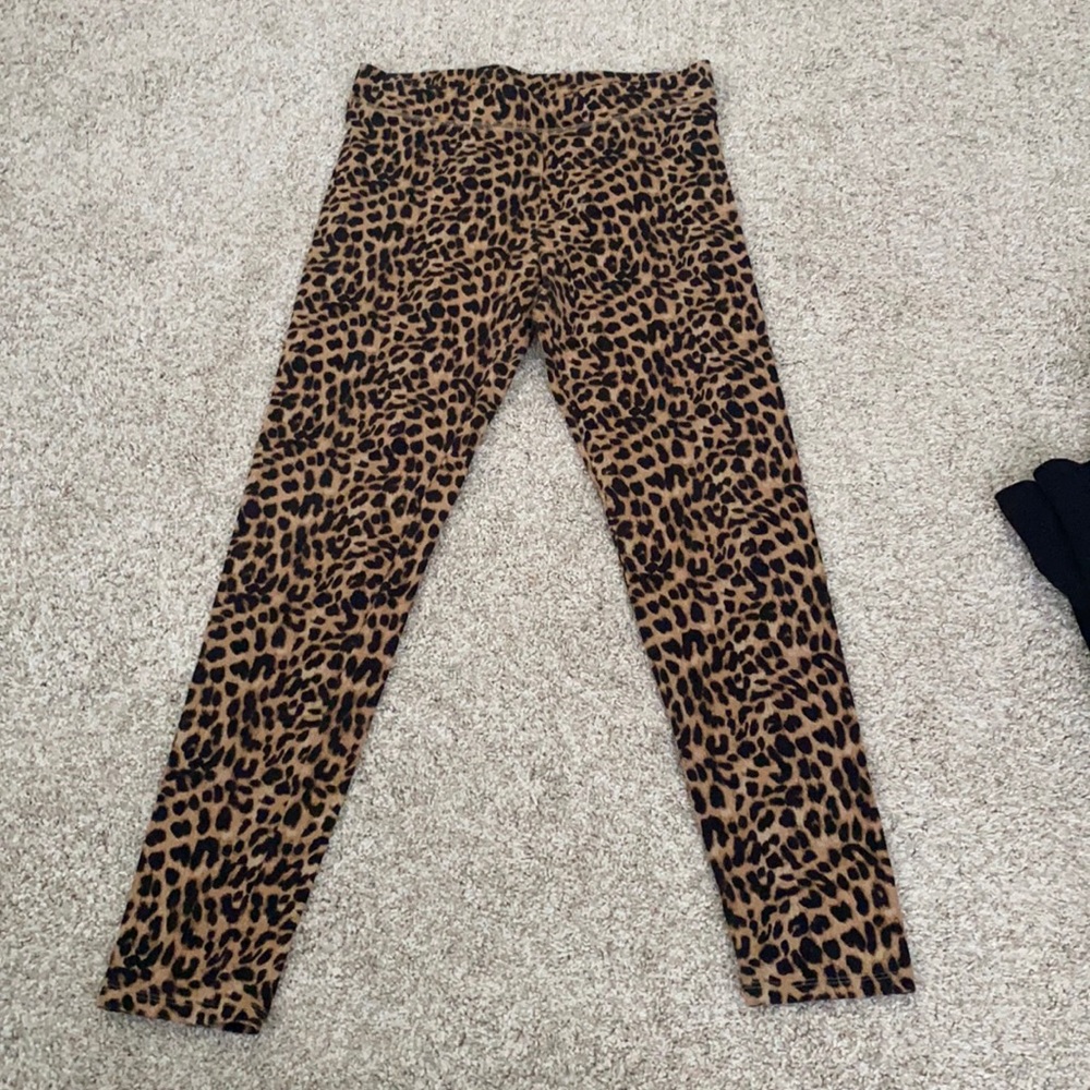 Medium cheetah leggings